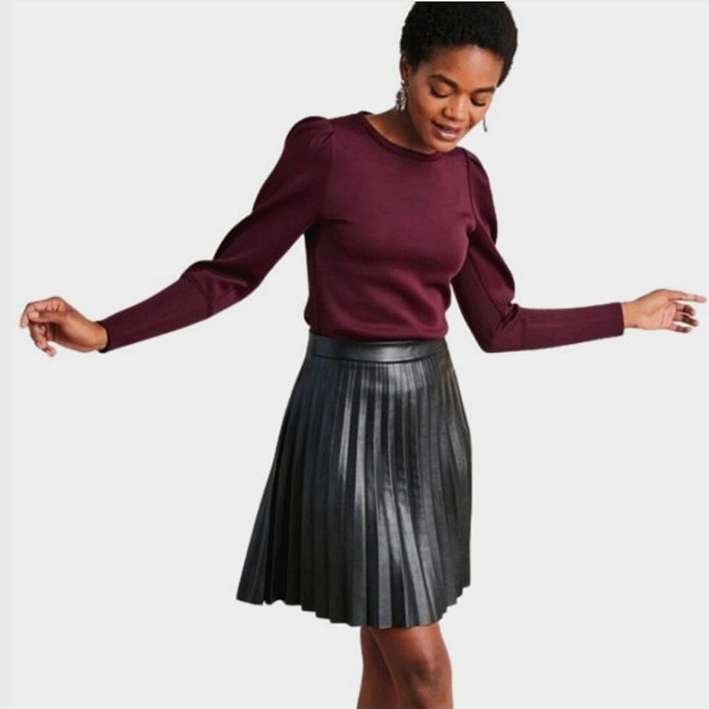 Stella & Dot Puff sleeve Neoprene style top - Medium
